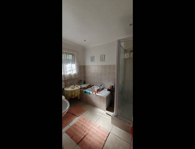 2 BEDROOM SIMPLEX RENTED IN WATERFALL
